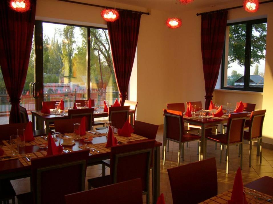 Amir Hotel 카라콜 외부 사진
