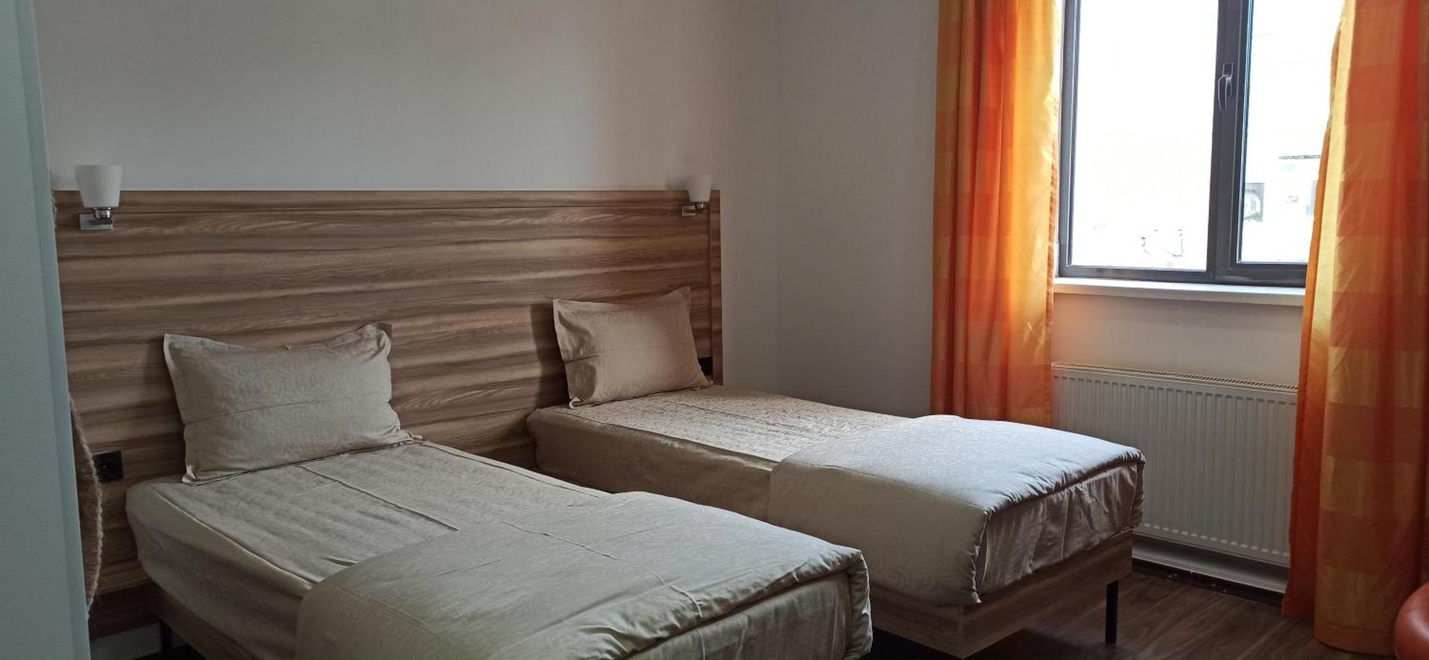 Amir Hotel 카라콜 외부 사진